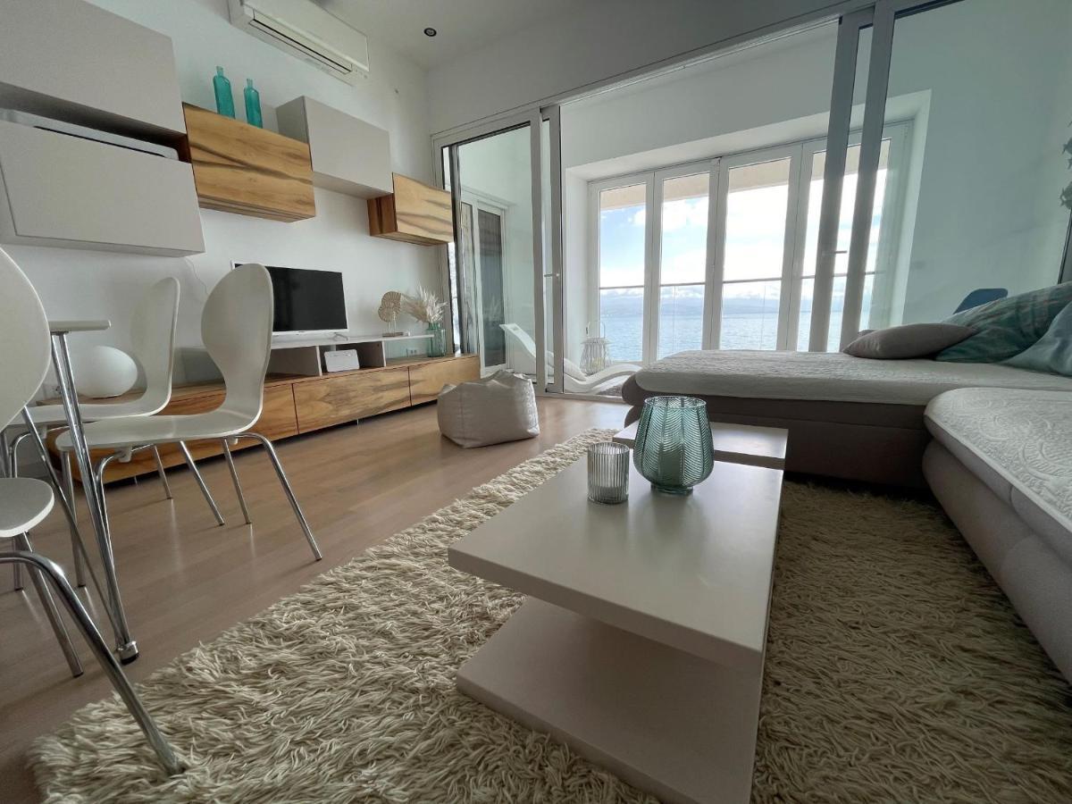 First Row To The Sea Apartment Opatija Exterior photo